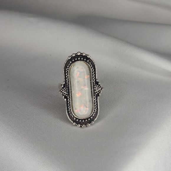💲6️⃣ Bundled ✔️Oval White Stone Adjustable Ring Alloy Costume Jewelry size 8 - Picture 7 of 7